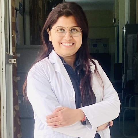 Dr. Divyani Soni (MD)